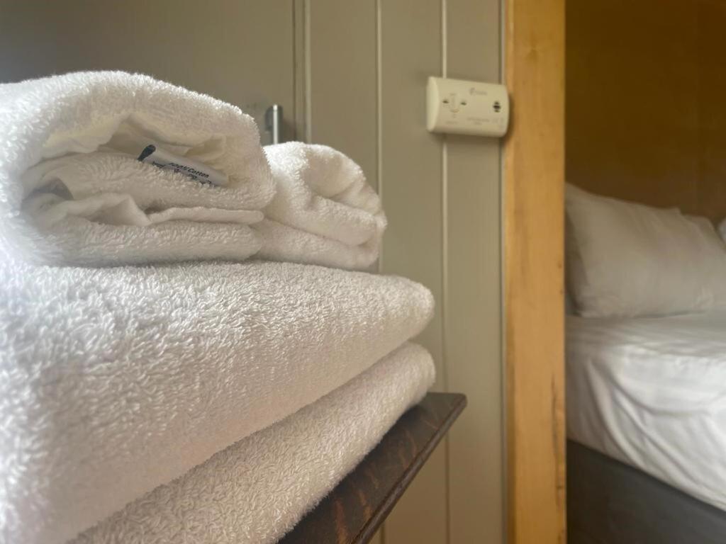 Thornton Manor - Holiday Cottages And Apartments Хесуол Стая снимка