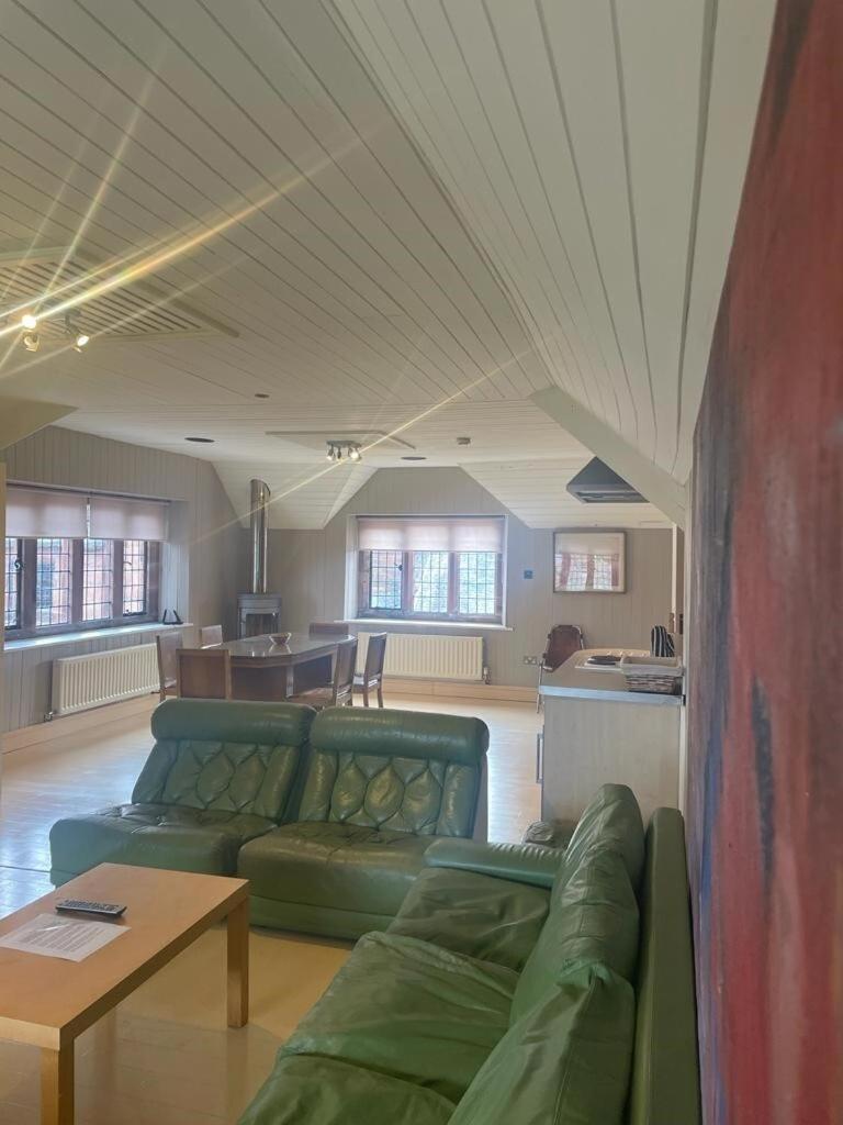 Thornton Manor - Holiday Cottages And Apartments Хесуол Стая снимка