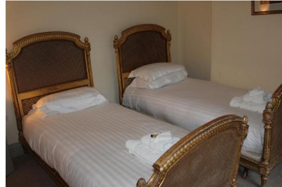 Thornton Manor - Holiday Cottages And Apartments Хесуол Стая снимка