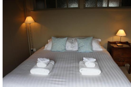 Thornton Manor - Holiday Cottages And Apartments Хесуол Стая снимка
