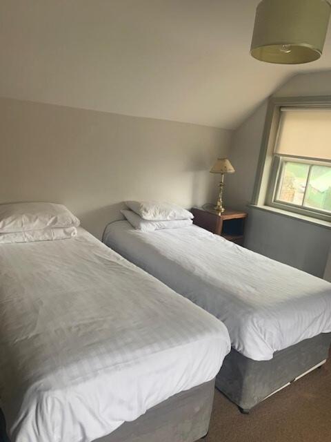 Thornton Manor - Holiday Cottages And Apartments Хесуол Стая снимка