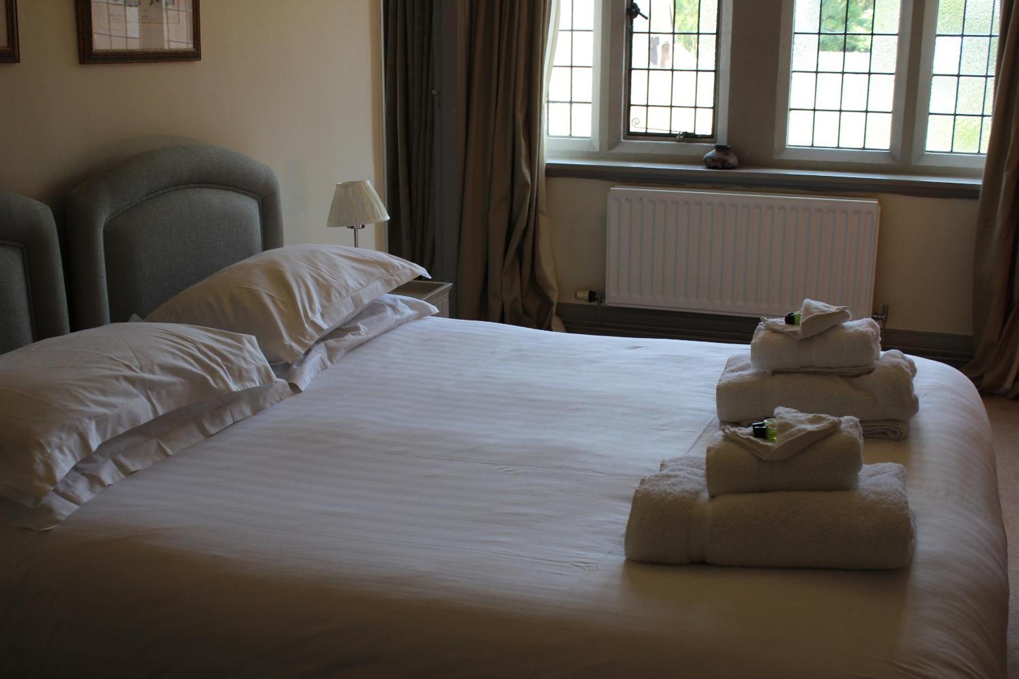 Thornton Manor - Holiday Cottages And Apartments Хесуол Стая снимка