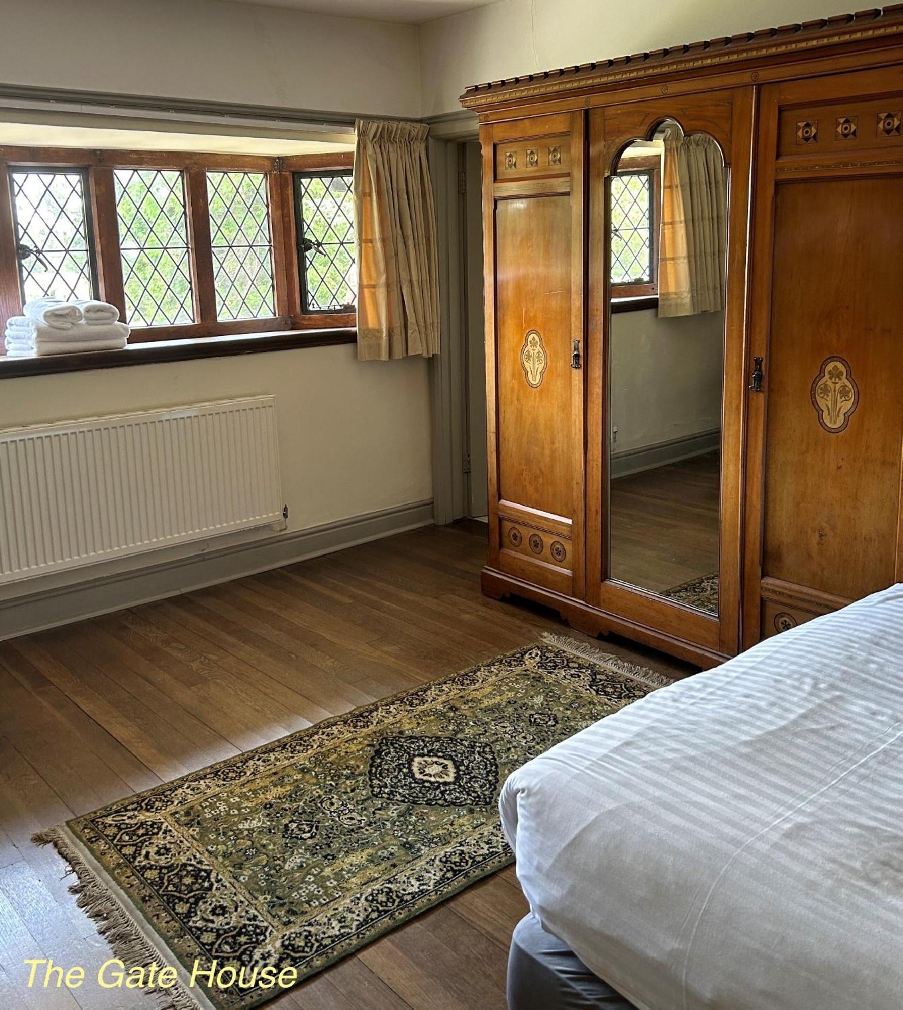 Thornton Manor - Holiday Cottages And Apartments Хесуол Екстериор снимка