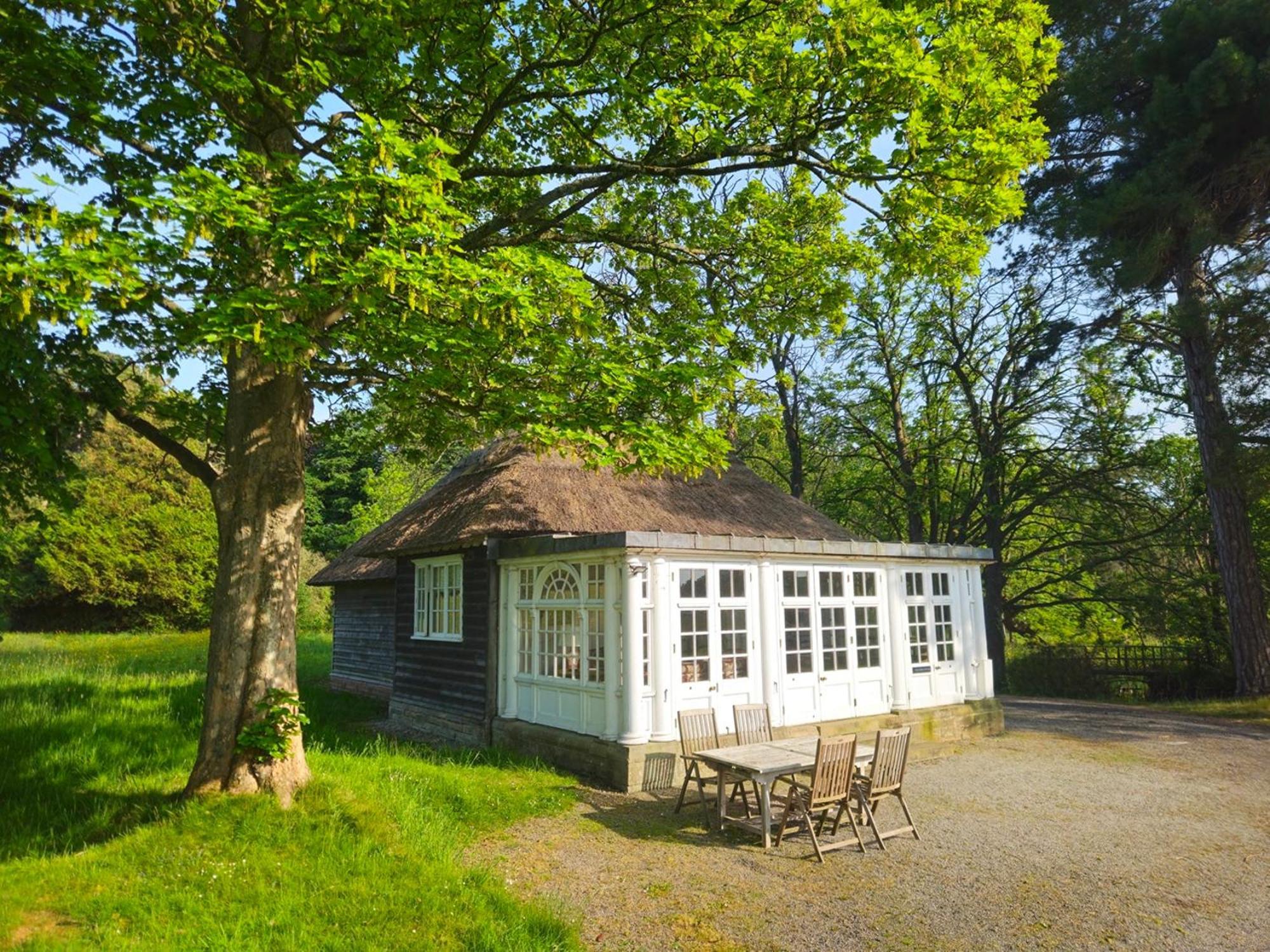 Thornton Manor - Holiday Cottages And Apartments Хесуол Стая снимка